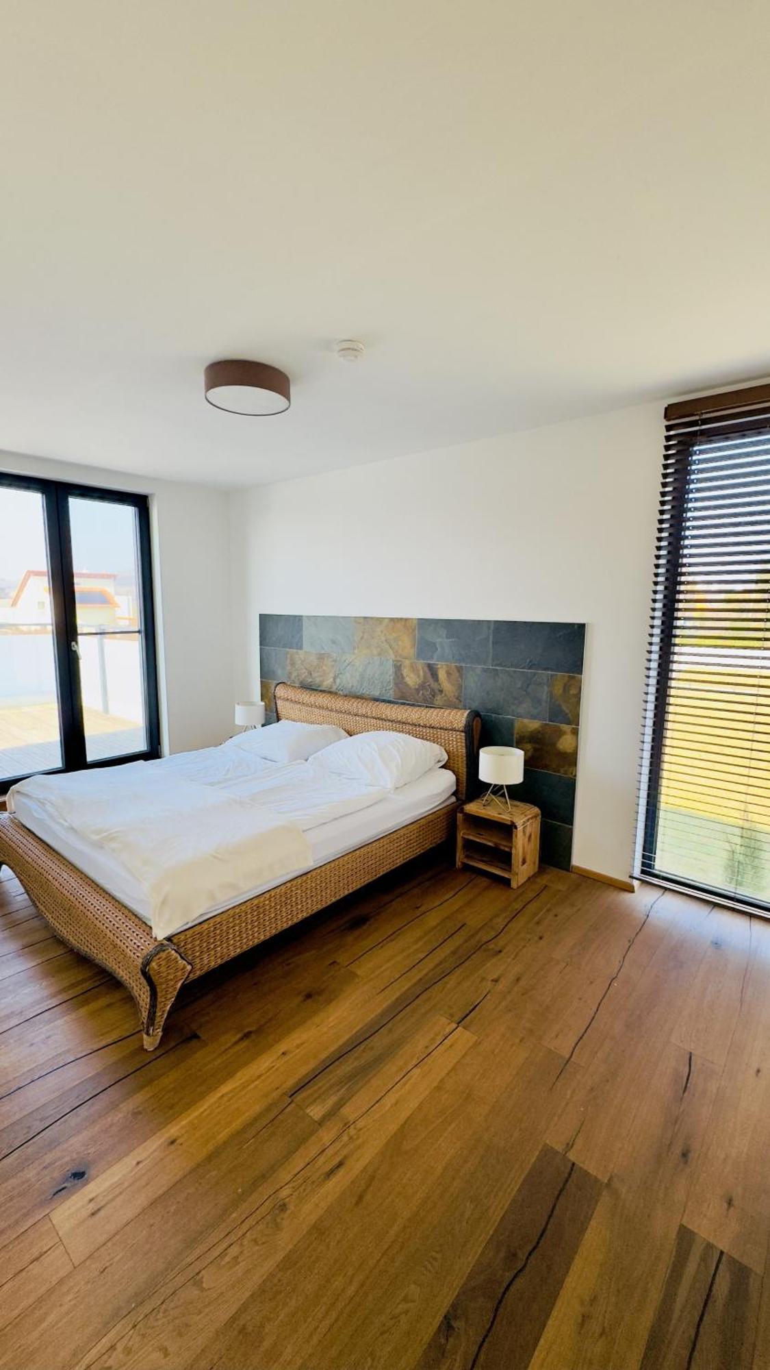 Das Haus In Jois Luaran gambar