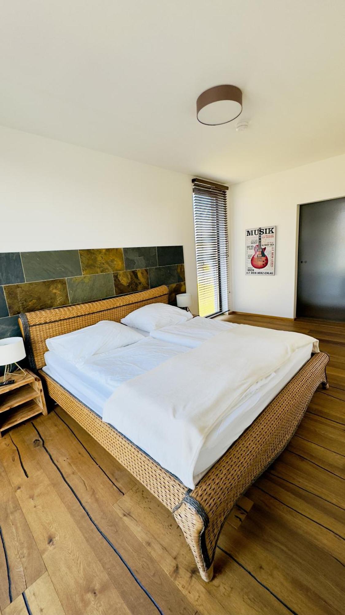 Das Haus In Jois Luaran gambar